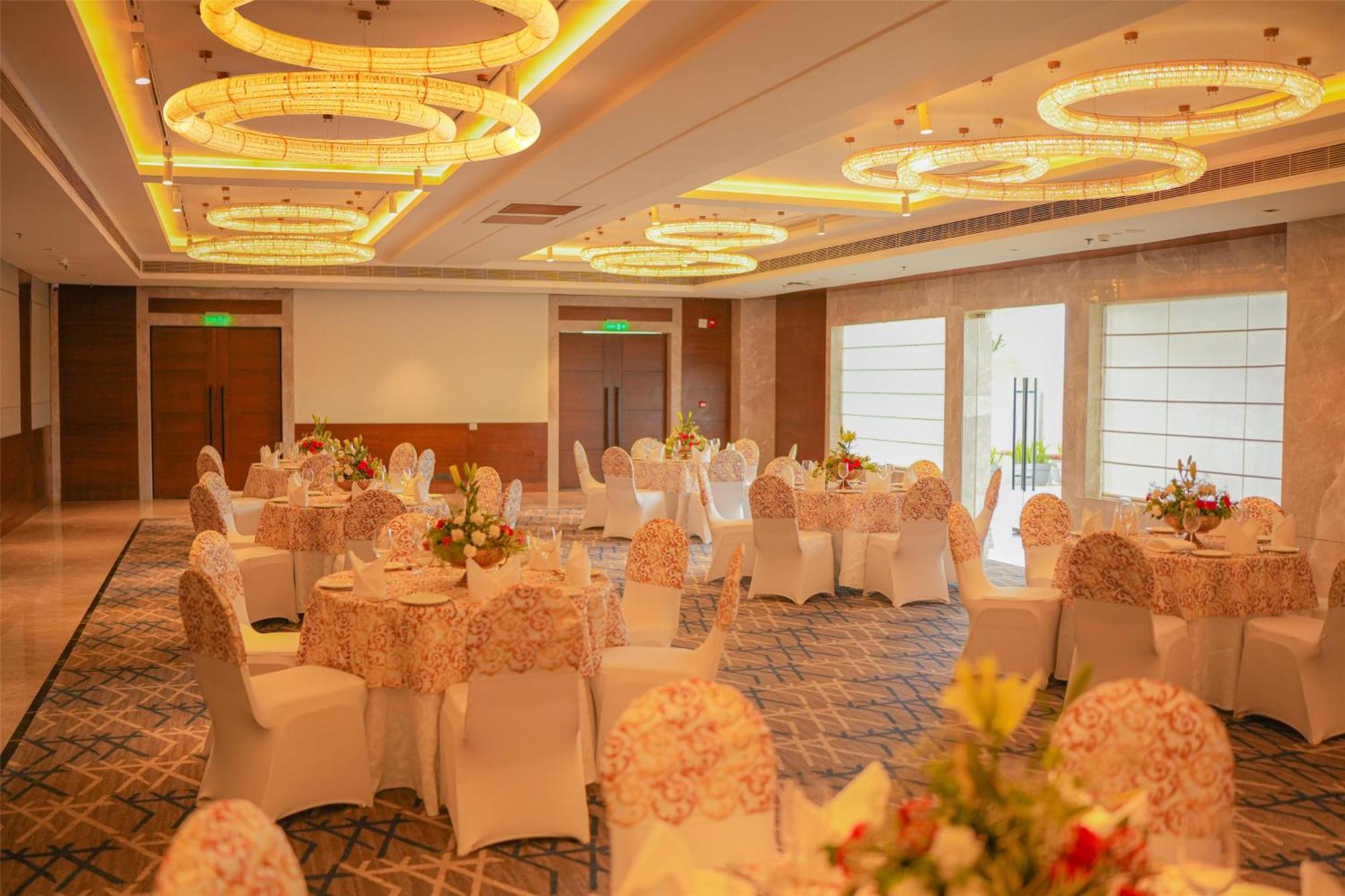 Radisson Hotel Vrindāvan Εξωτερικό φωτογραφία